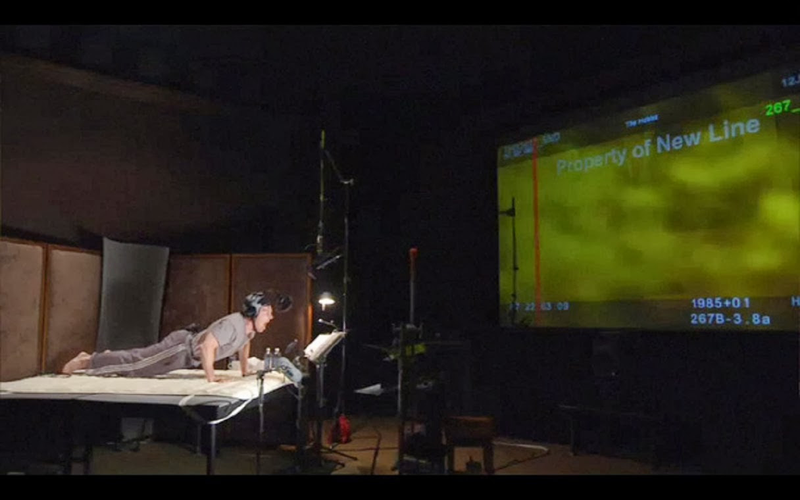 Illustration for article titled Benedict Cumberbatch looked totally insane doing motion-capture work for The Hobbit Â